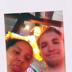 Meet your Posher, Dominique